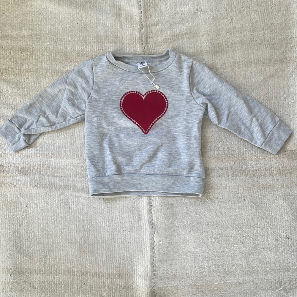 PETIT BATEAU SWEATSHIRT with heart size 4 ans